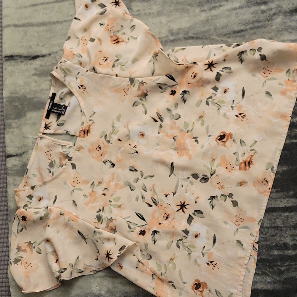 Forever 21 blouse size small